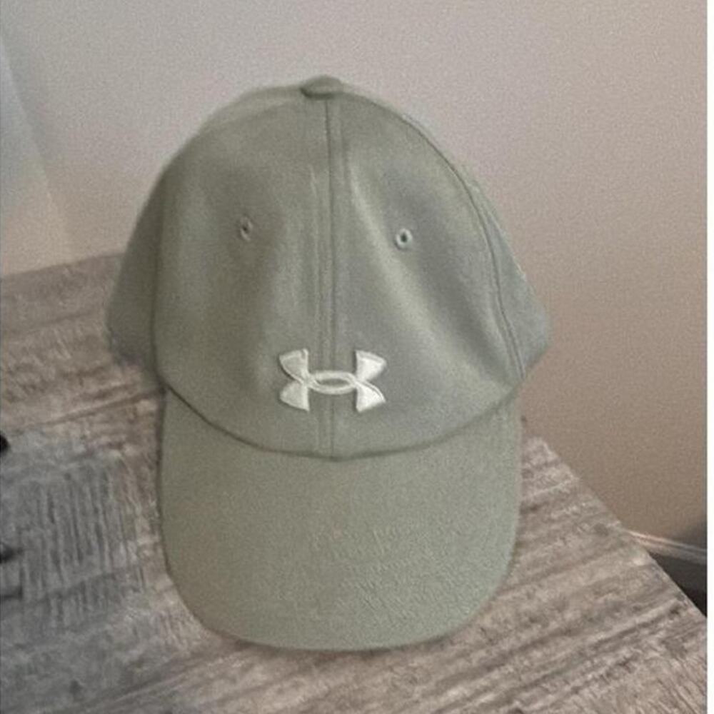 Under Armour Baseball Cap Green Adjustable Strap Embroidered Logo Hat